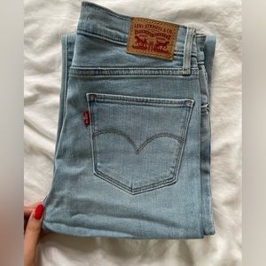 Levi’s straight leg jeans